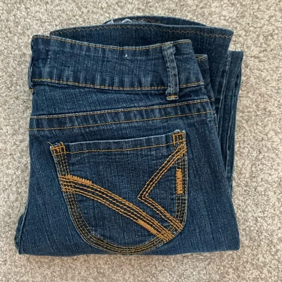 low rise jeans - Picture 2 of 2